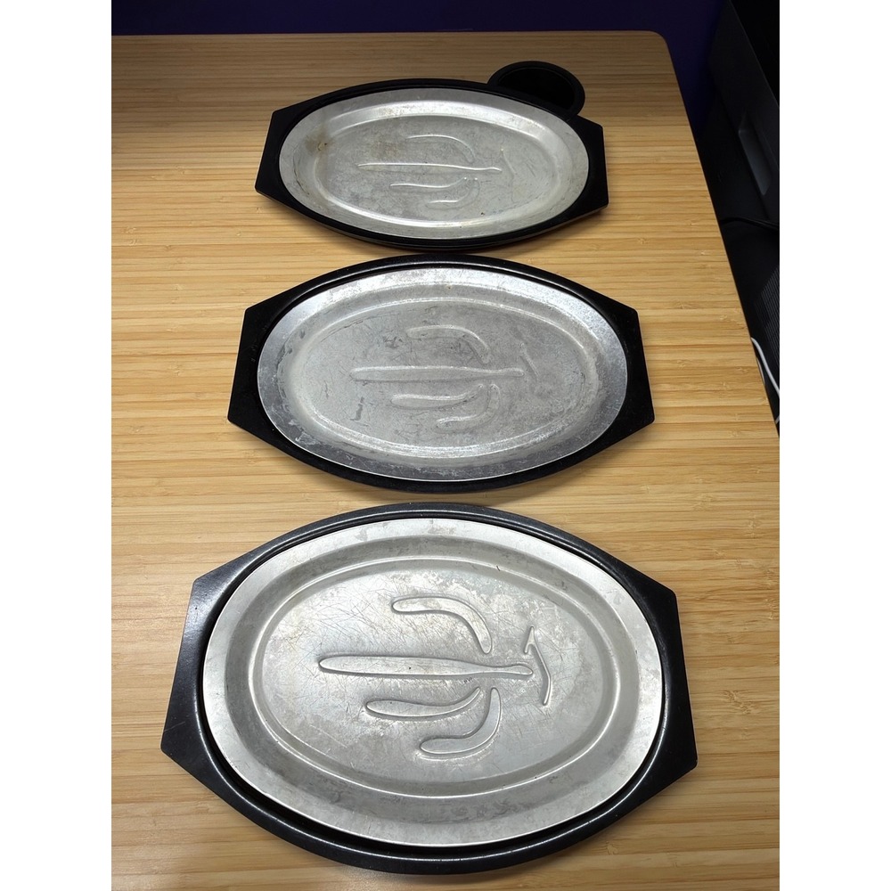 Vintage Nordic Ware Serv-A-Sizzler Sizzle Plates Set of 3 No. 24010 Melamine